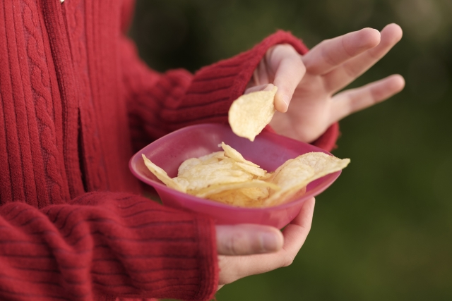 お菓子の食べ過ぎは太る 一日にどのくらいなら大丈夫 わくわく情報 Com